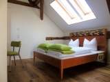 Schlafen wirst Du in einem Bett aus fränkischer Eiche